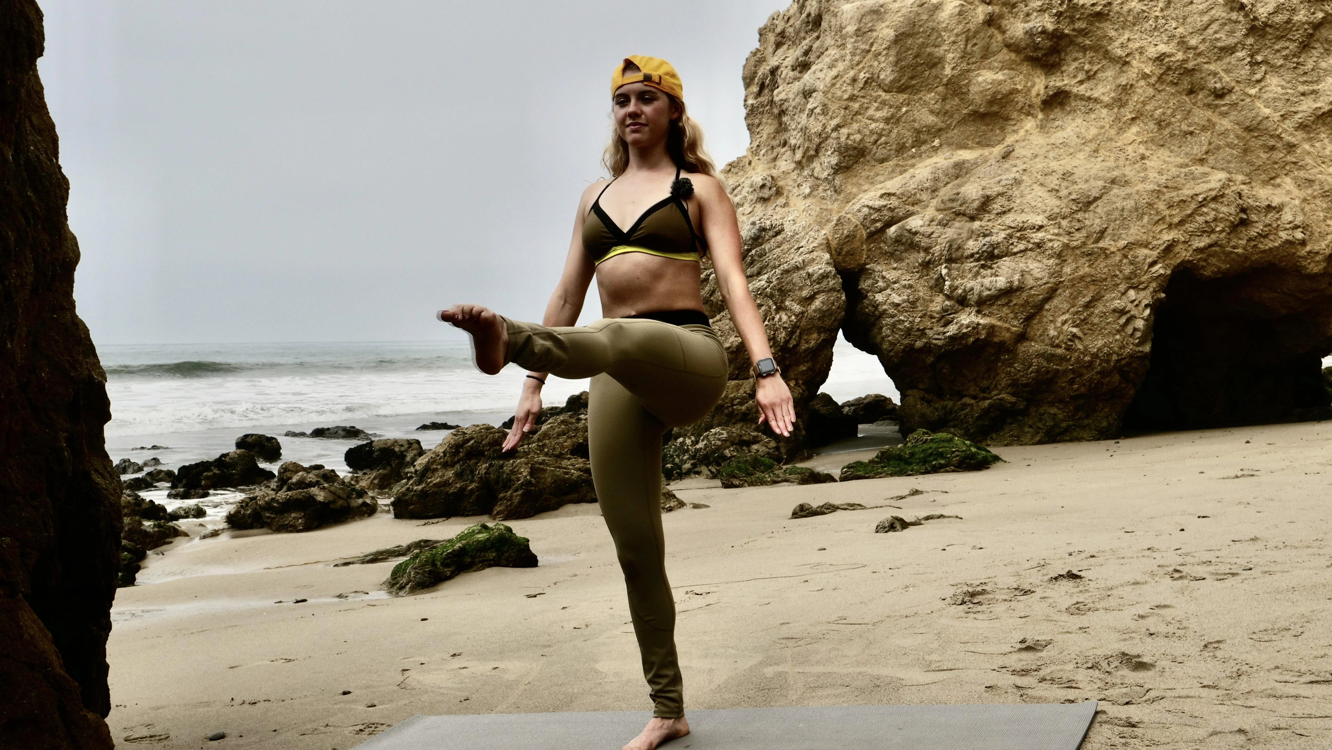25 Min Standing Pilates By Lindsay