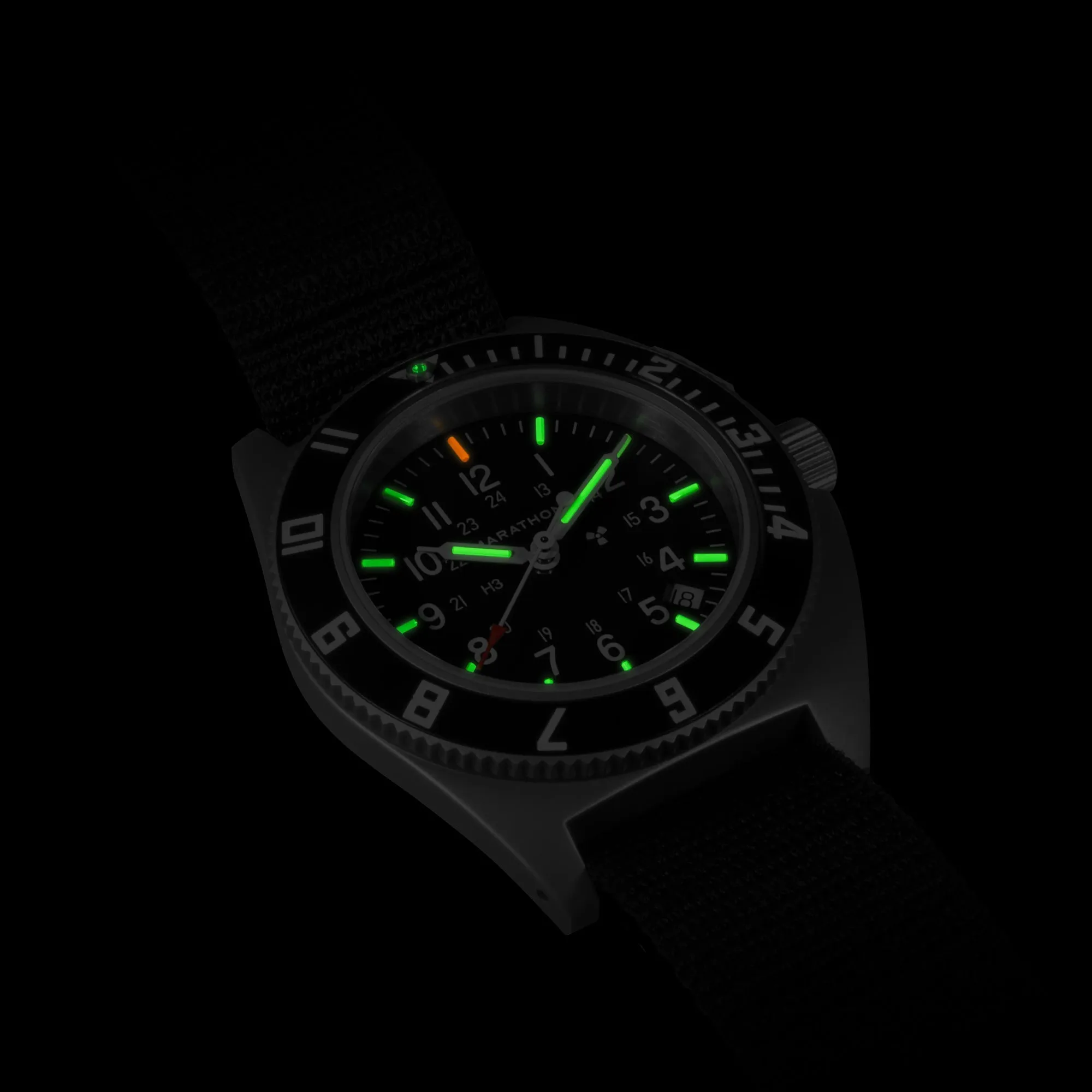 41MM STEEL NAVIGATOR W/ DATE (SSNAV-D) ON BALLISTIC NYLON