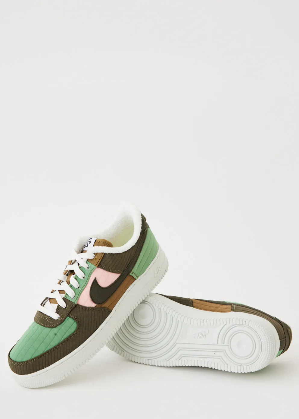Air Force 1 07 LX Sneakers