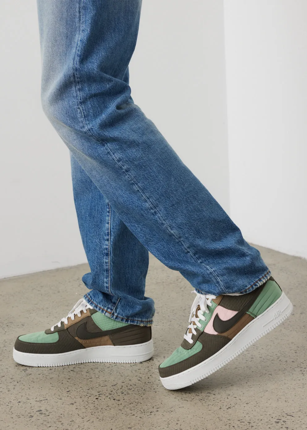 Air Force 1 07 LX Sneakers