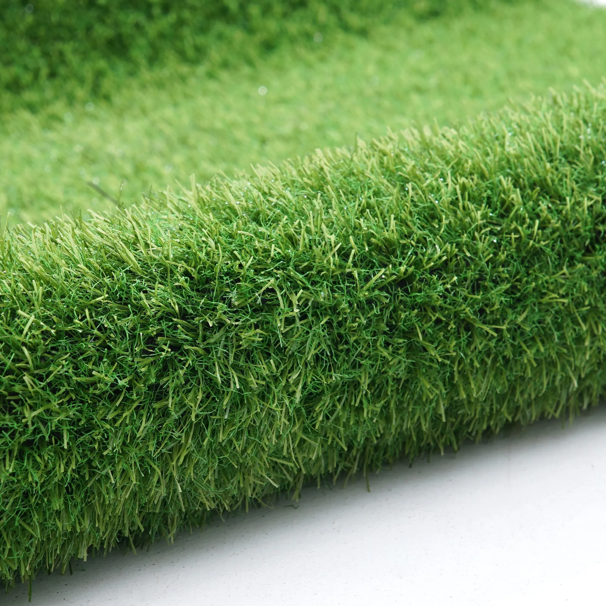 Artificial Grass Turf Rugs and Rolls