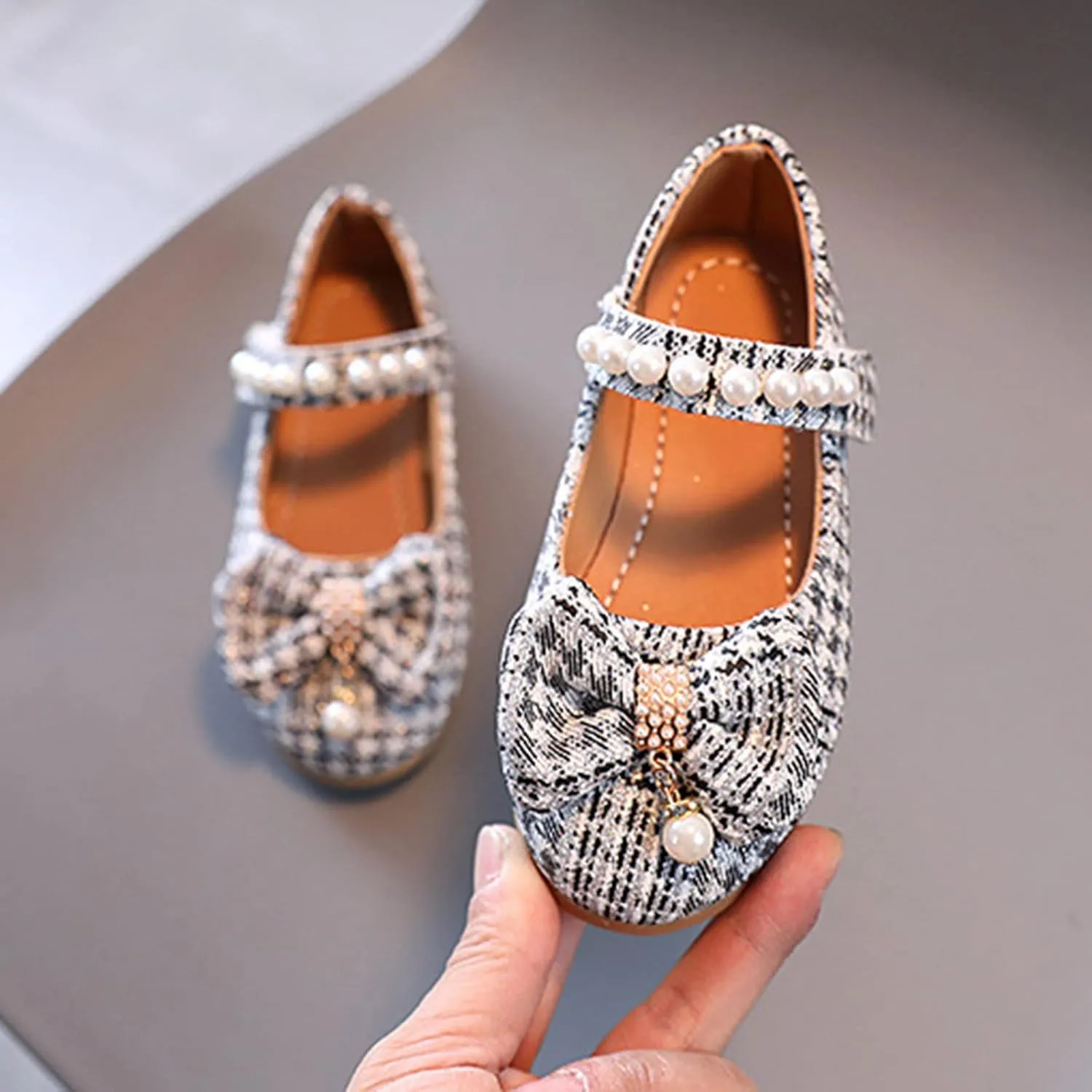 Baby Sneakers Walking Girls Princess Shoes Sandal Flower Bow Tie Shoes Hollow Flower Shoes Baby Boots Girl