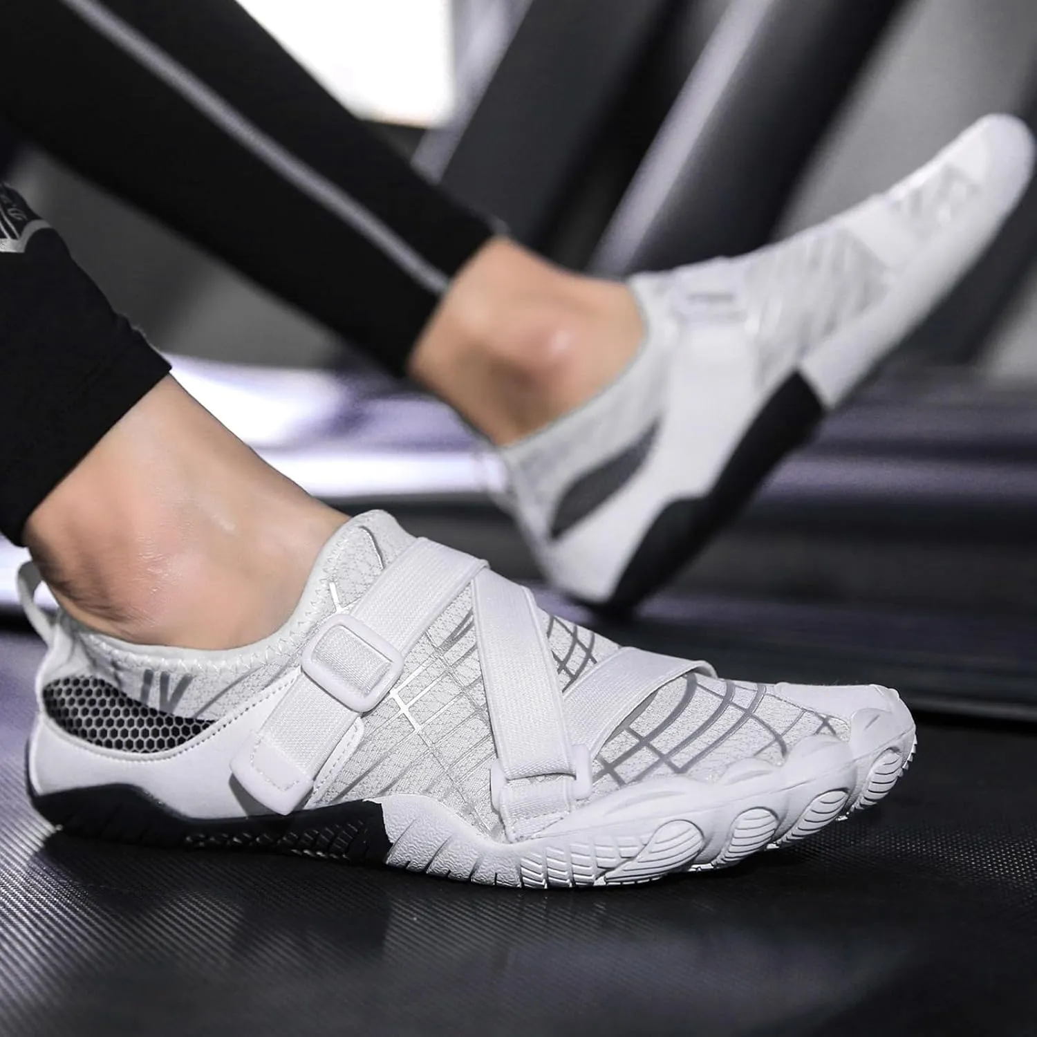 DHAEY Deadlifting Squat Shoes Unisex Adult Wide Toe Heavy Lifting Weight Training Shoes Wear Resistance Rubber Non-Slip Sole Fitness Cross-Trainer Sneaker (Color : White, Size : 6.5 Women/5 Men)