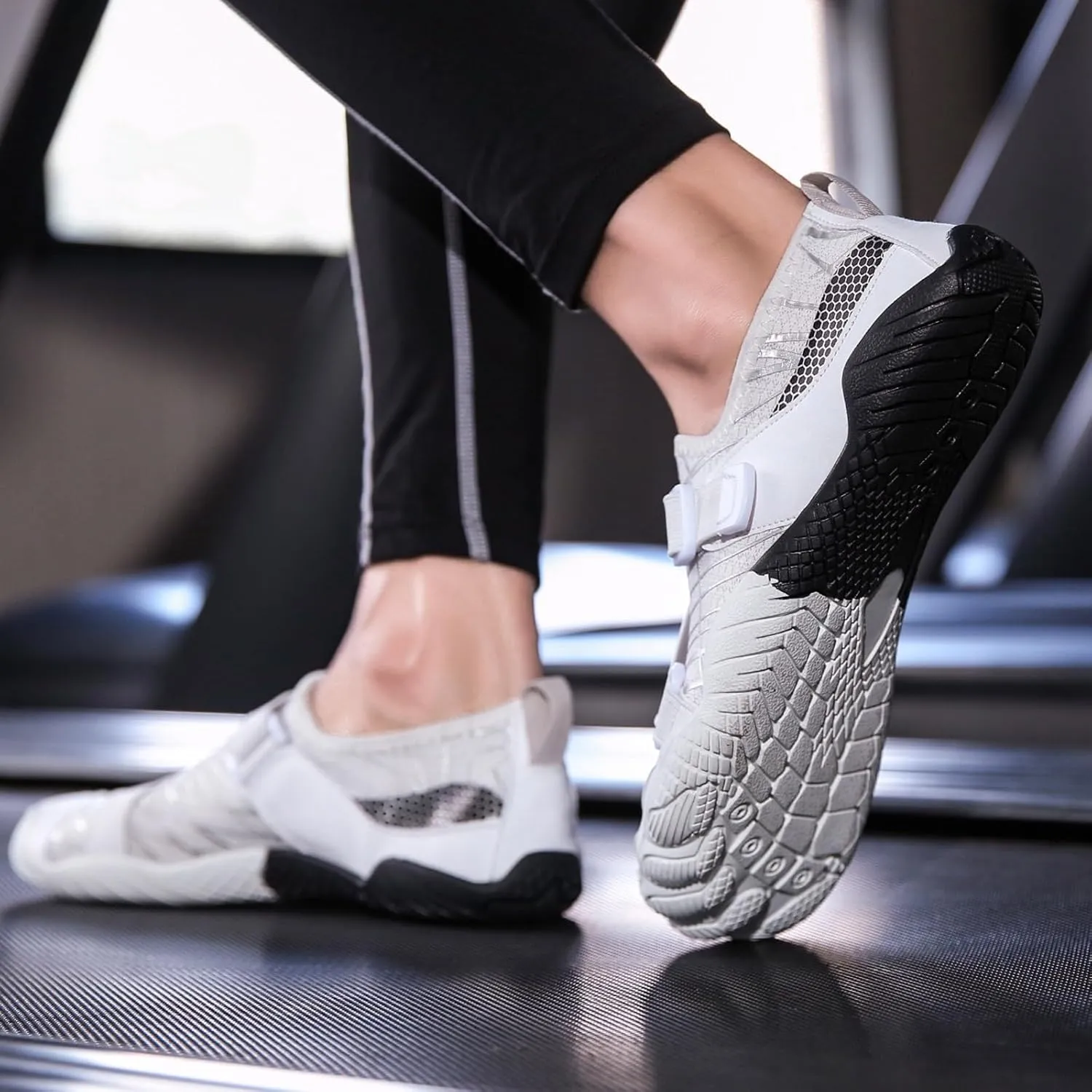 DHAEY Deadlifting Squat Shoes Unisex Adult Wide Toe Heavy Lifting Weight Training Shoes Wear Resistance Rubber Non-Slip Sole Fitness Cross-Trainer Sneaker (Color : White, Size : 6.5 Women/5 Men)