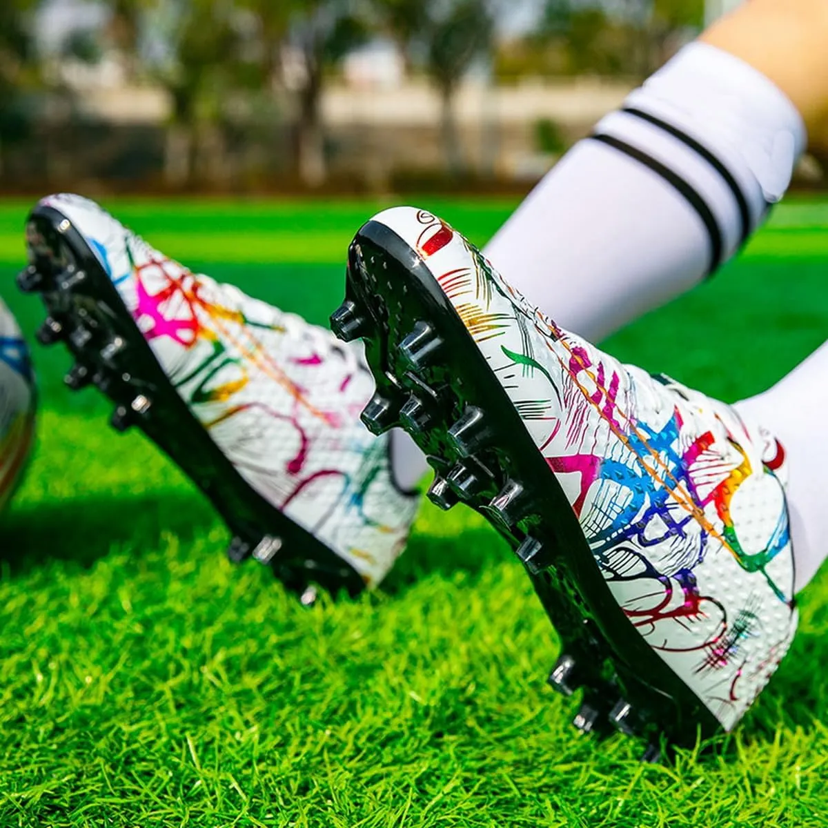 DHOVOR Womens Soccer Cleats Youth Lightweight Football Cleats Athletics Football Trainers Outdoor Soccer Shoes