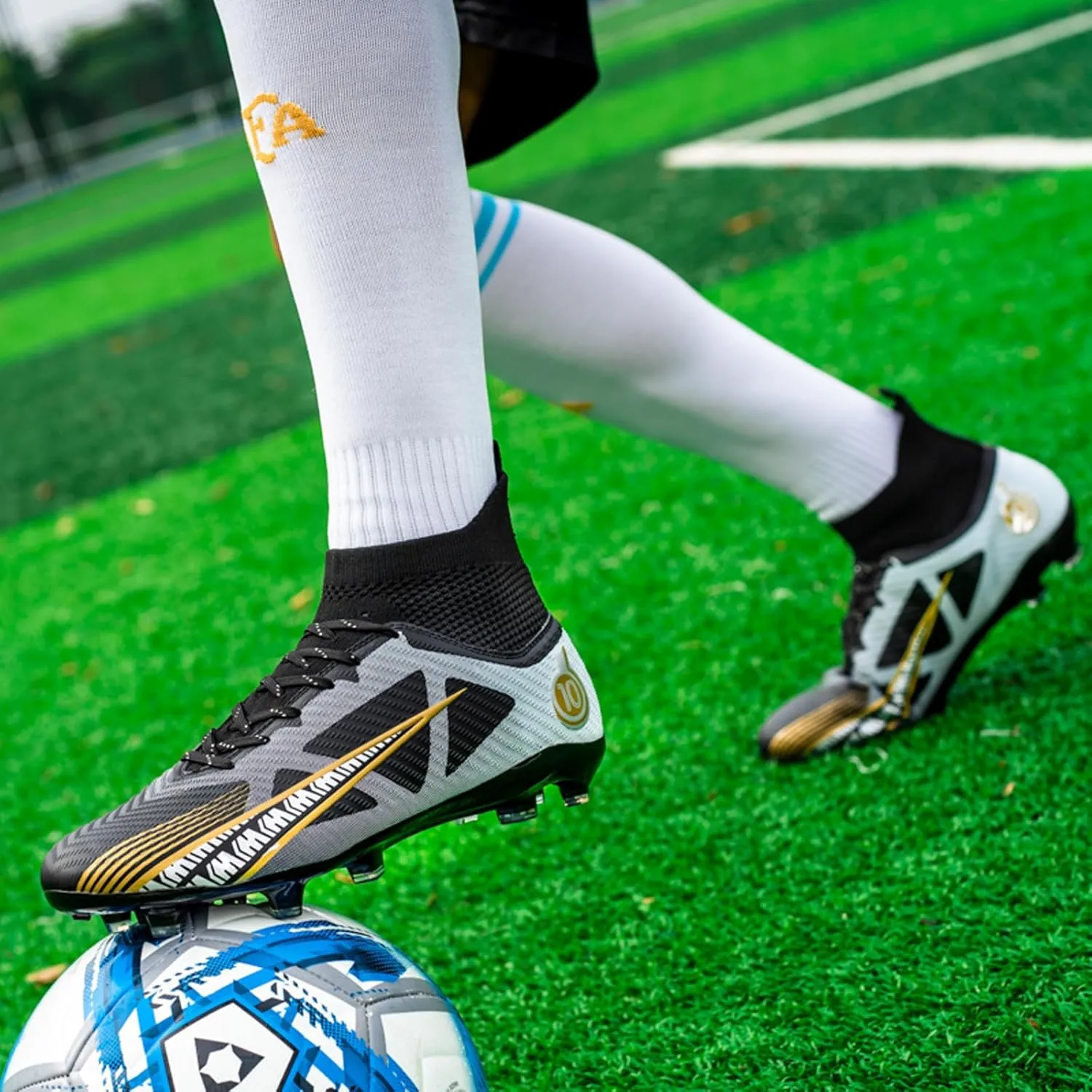 Eliogn Big Kids Soccer Shoes Mens Soccer Cleats Professional Training Turf High-top Football Shoes Outdoor Comfortable Training Football Shoes
