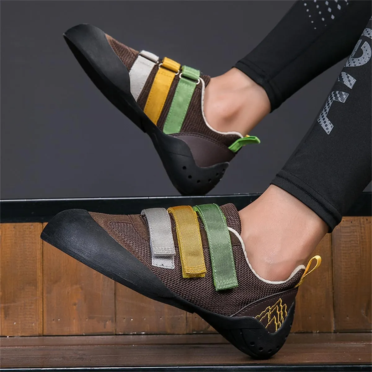 Ladies Rock Climbing Trainers Hook & Loop Non Slip Wall Climbing Training Shoes Casual Comfort Bouldering Sneakers