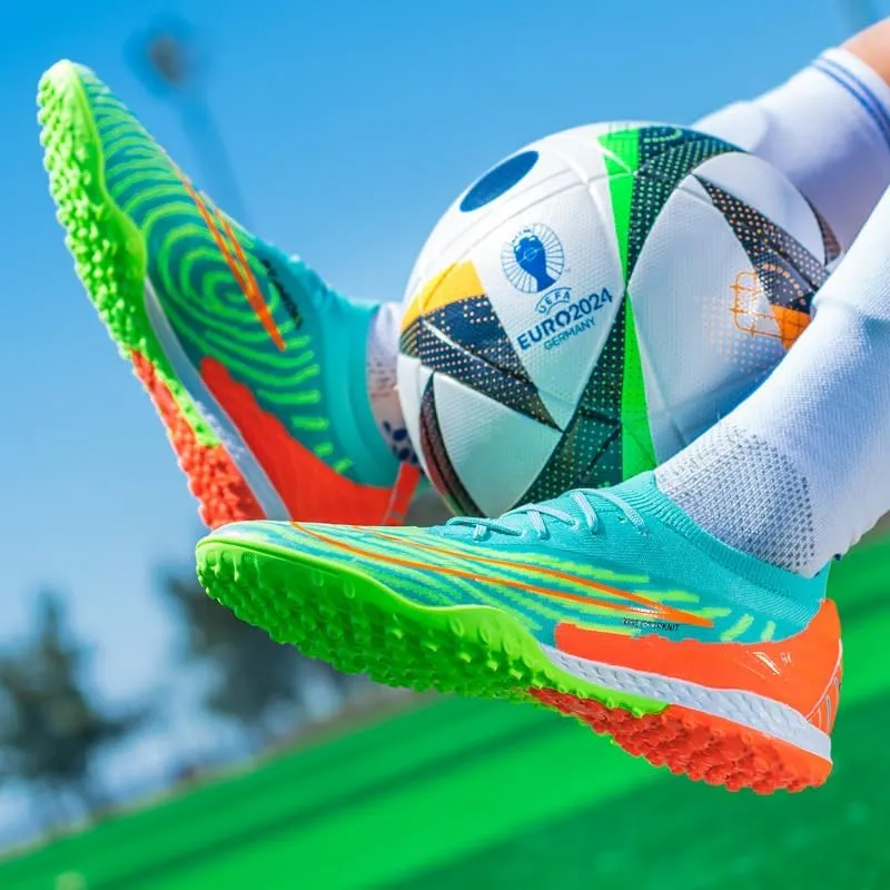 Mens Soccer Shoes Low-Tops Lace-Up Non-Slip Spikes Indoor Football Futsal Professional Training Turf Outdoor Indoor Football Boots