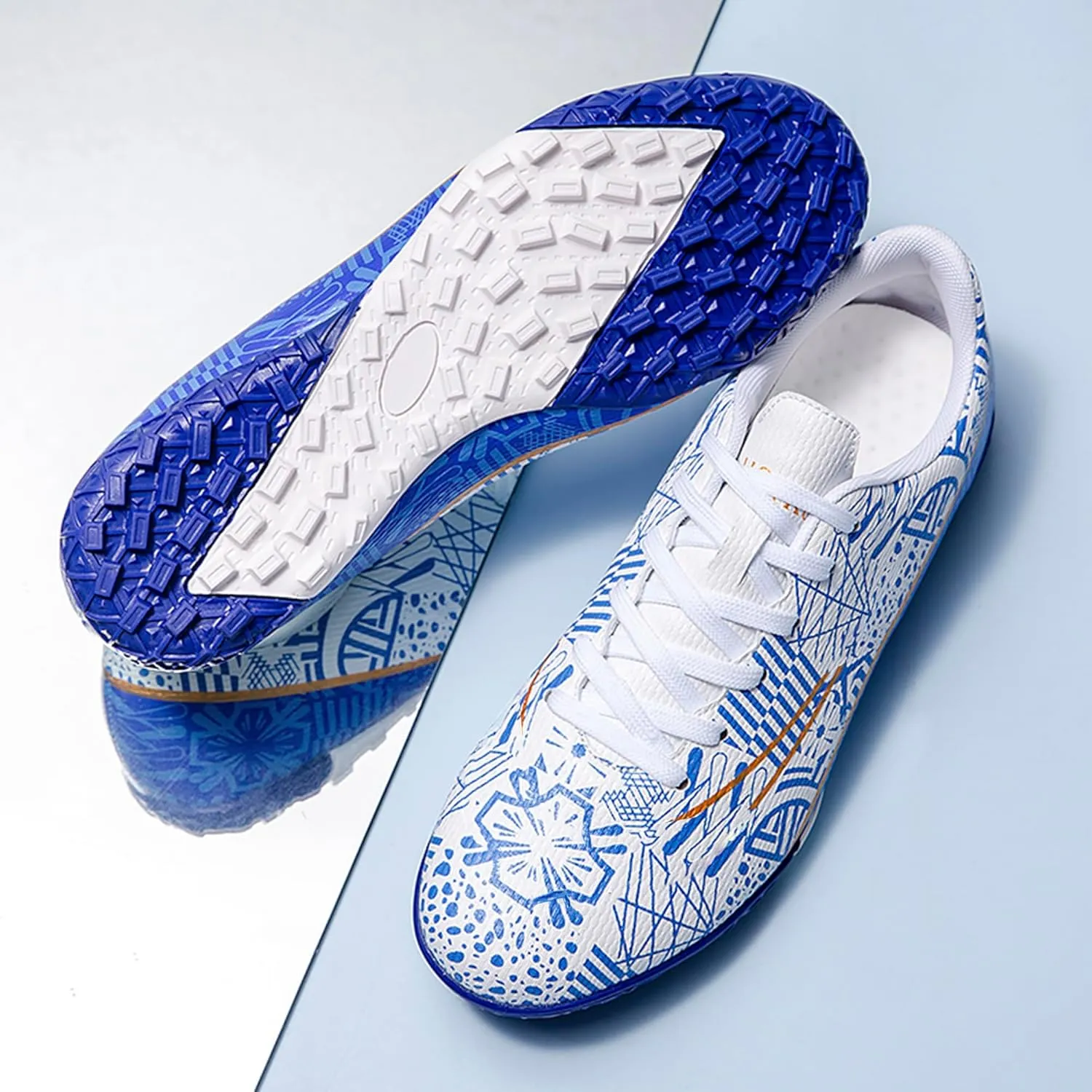 Mens Soccer Shoes Low-Tops Lace-Up Non-Slip Spikes Indoor Football Futsal TF Turf Cleats