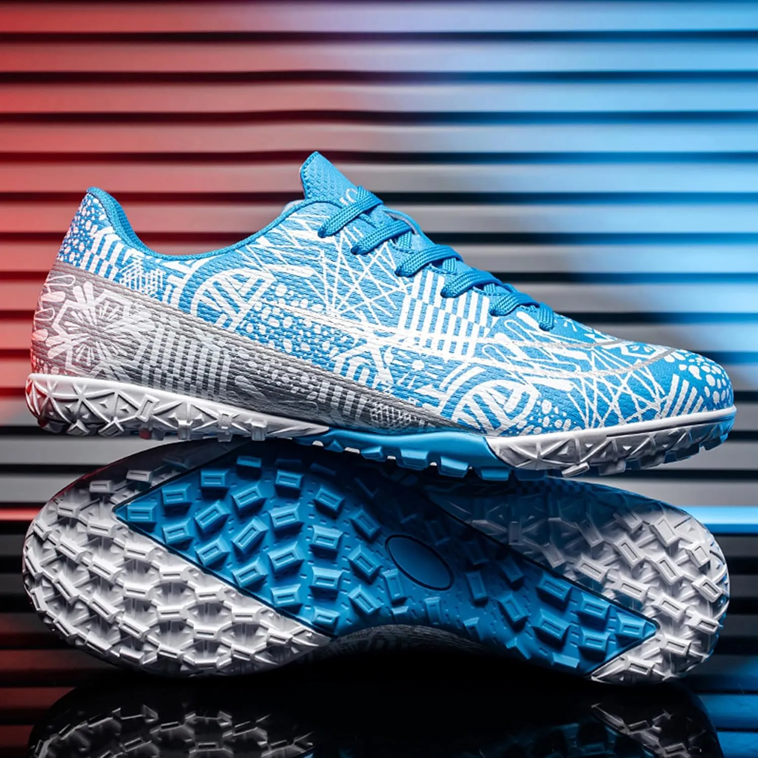 Mens Soccer Shoes Low-Tops Lace-Up Non-Slip Spikes Indoor Football Futsal TF Turf Cleats