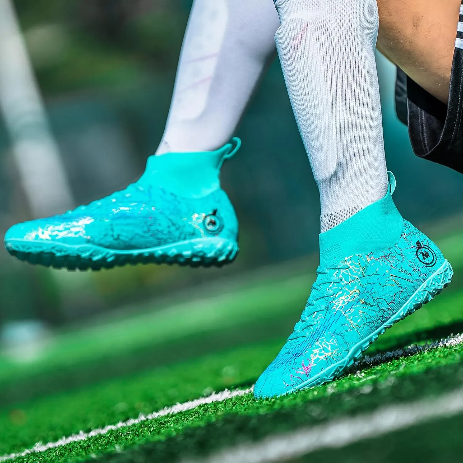 Mens Womens Soccer Cleats Youth Soccer Shoes Football Shoes High-Top Football Cleats Outdoor/Indoor Athletic Shoes Sneakers