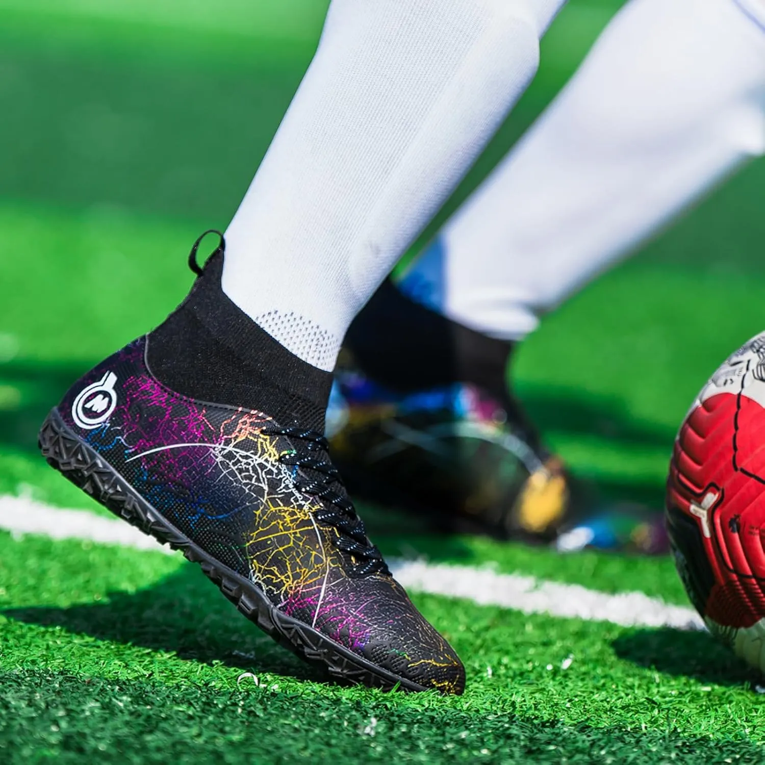 Mens Womens Soccer Cleats Youth Soccer Shoes Football Shoes High-Top Football Cleats Outdoor/Indoor Athletic Shoes Sneakers
