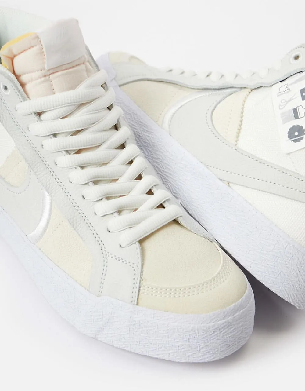 Nike SB Zoom Blazer Mid Premium Plus Skate Shoes - Summit White/Summit White