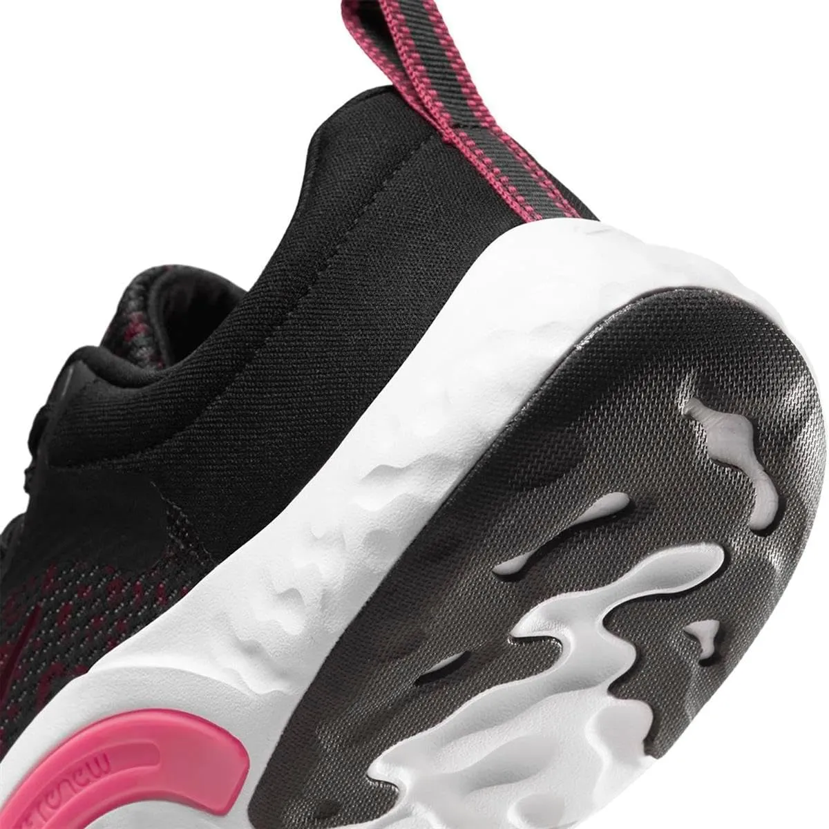 Nike Women's Modern