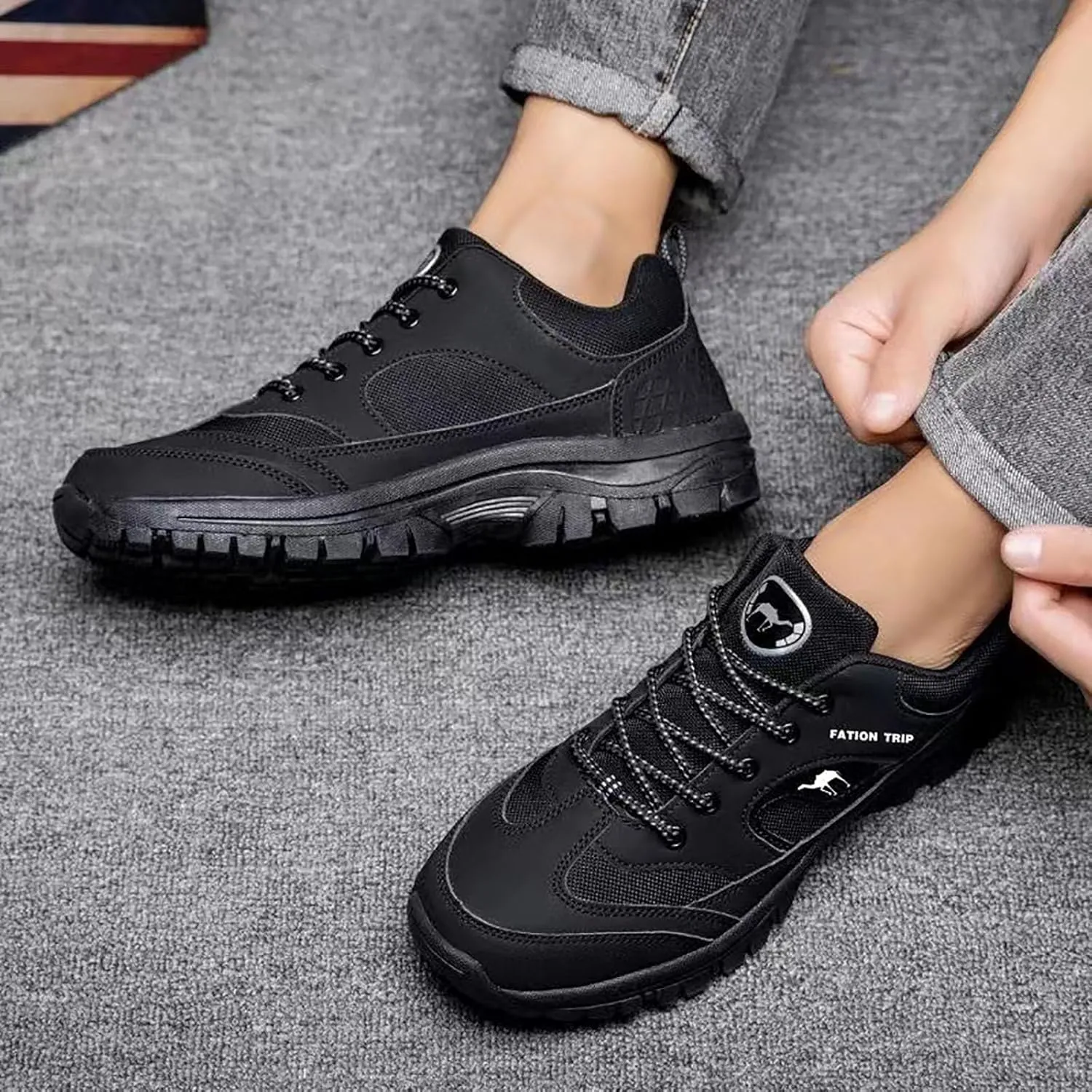 Outdoor Mountaineering Men Shoes Breathable and Durable Hiking Lace Up Men Hiking Shoes Basketball Sneaker