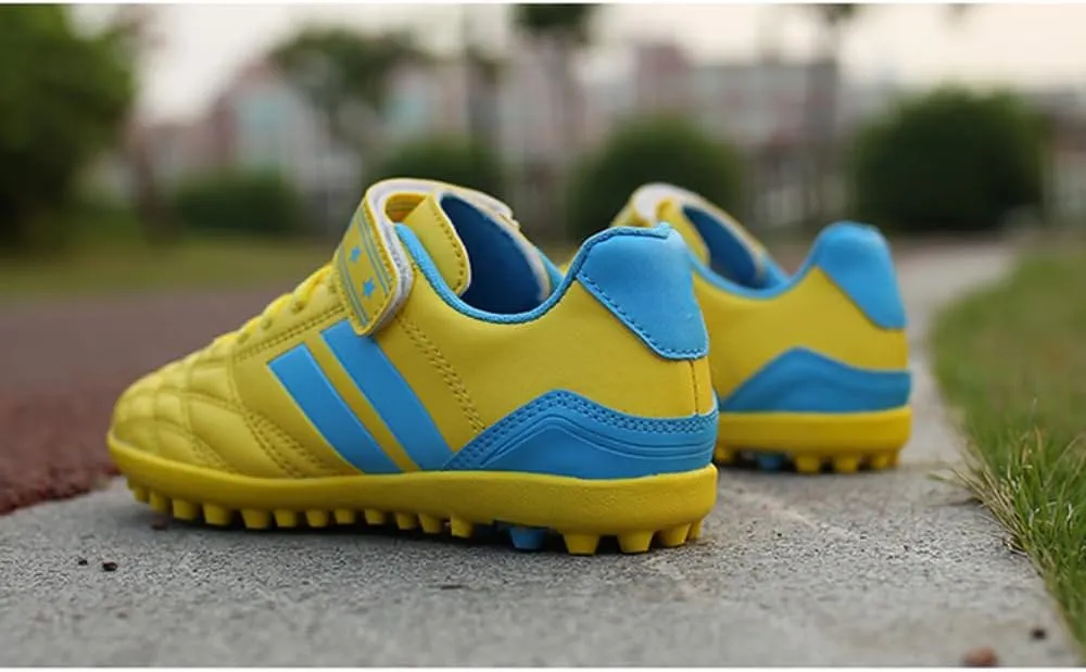 Performance Kids Soccer Cleats Lightweight Durable Comfortable Athletic Turf Soccer Shoes for Boys Girls All Surfaces