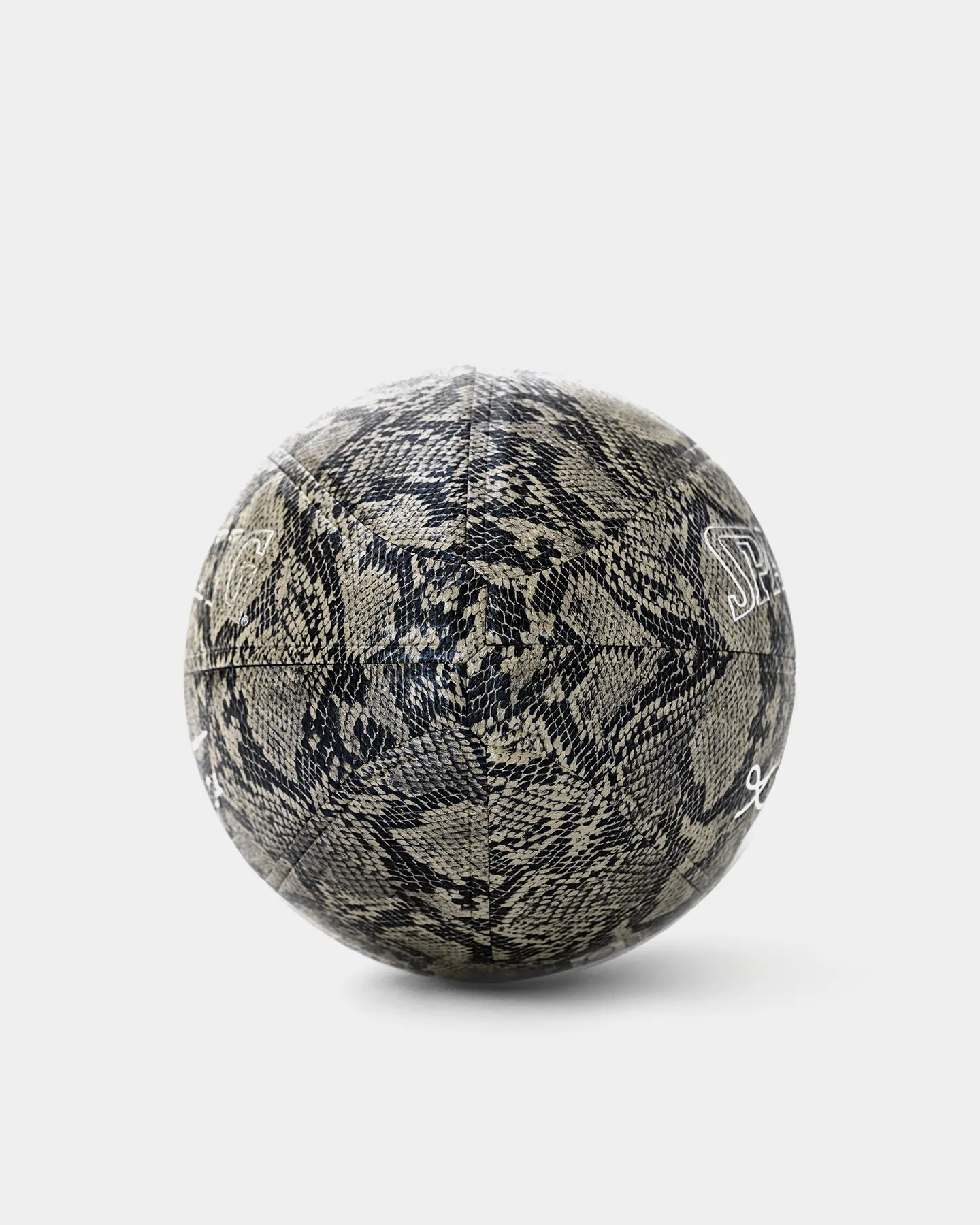Spalding Kobe Bryant 94 Series 24K Silver Snake Basketball 24K Silver Snakeskin