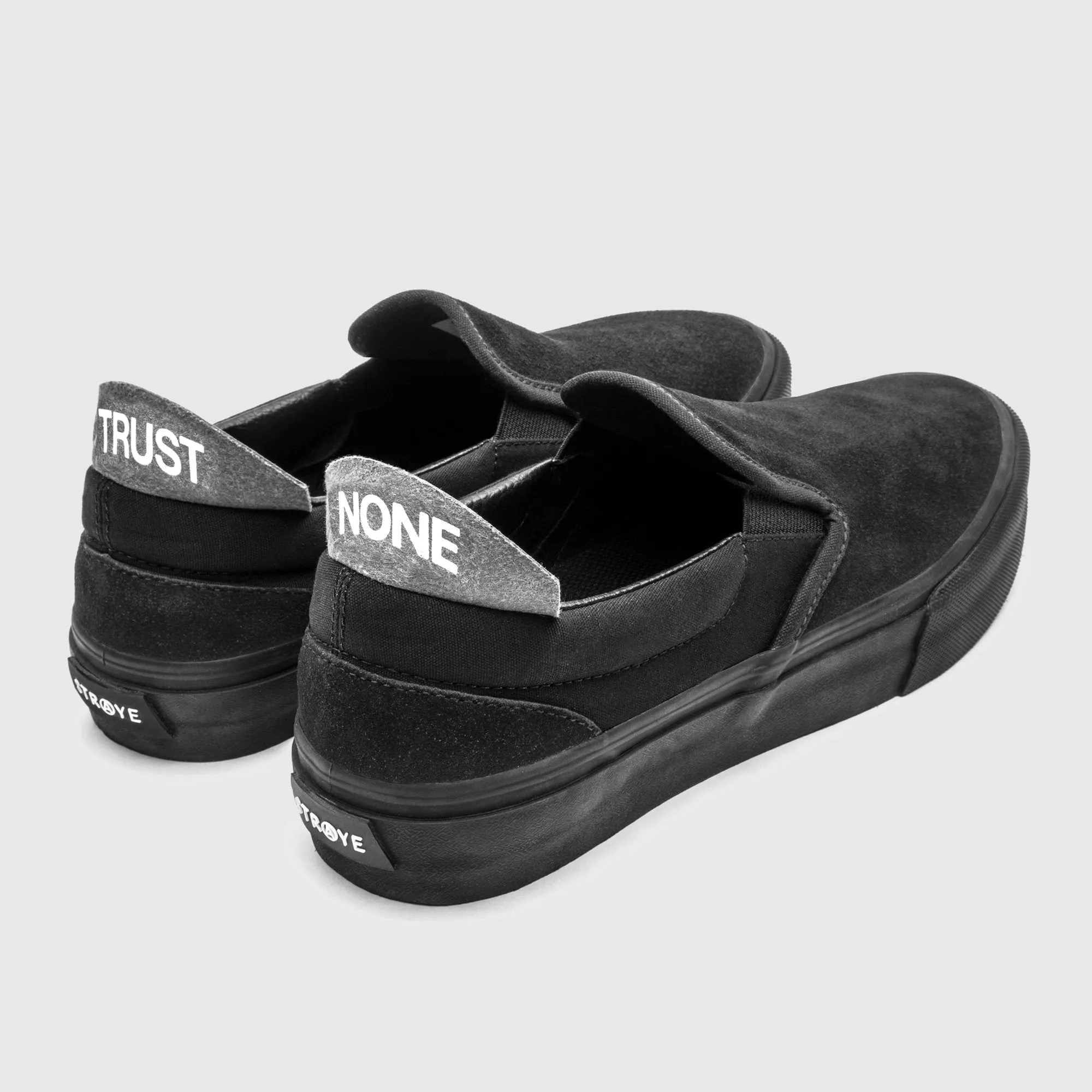 Straye Footwear Ventura Skate Shoes Slip-on Black/Black Suede