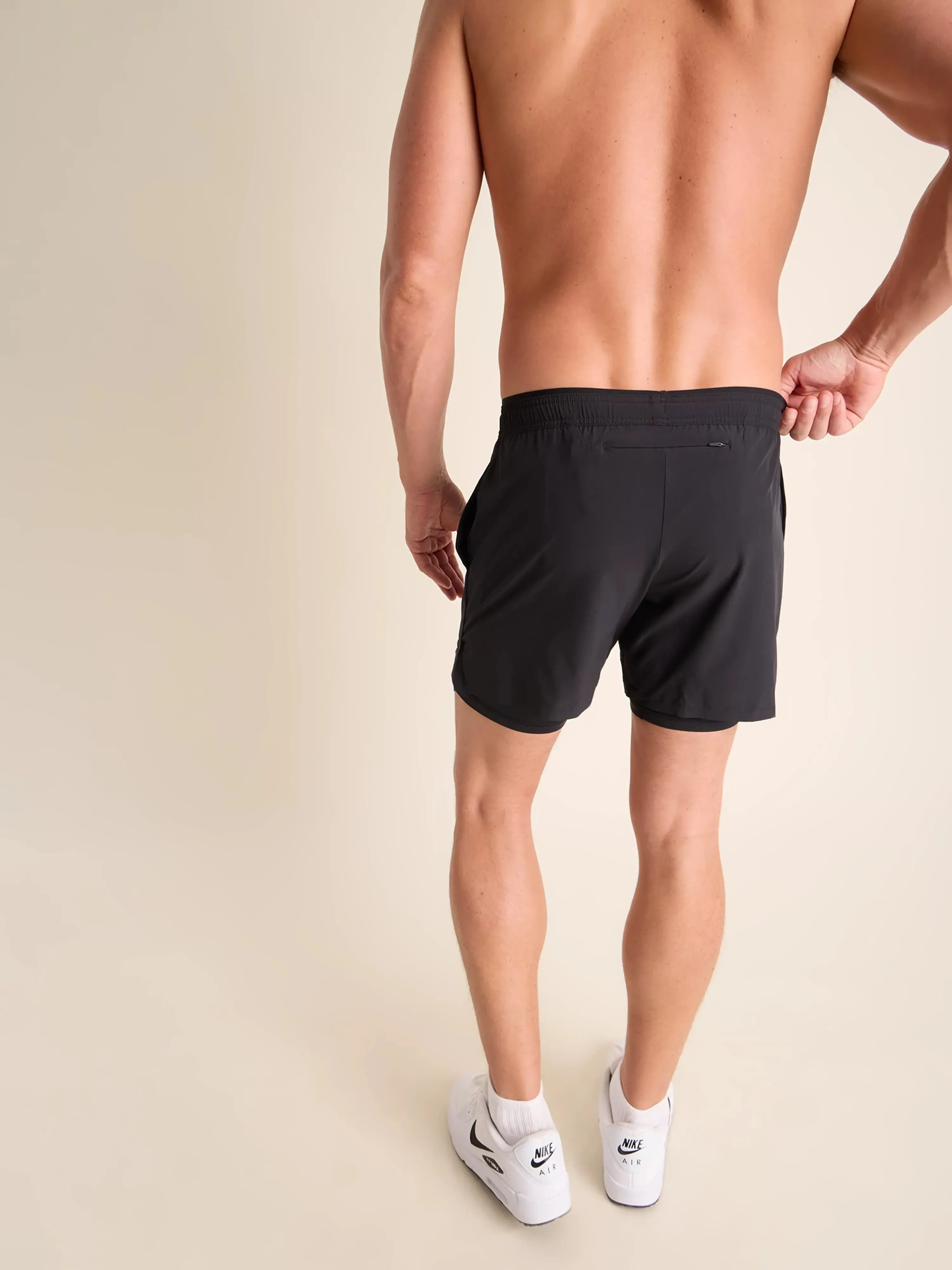 The Secret Agents 5.5" (Ultimate Training Short)