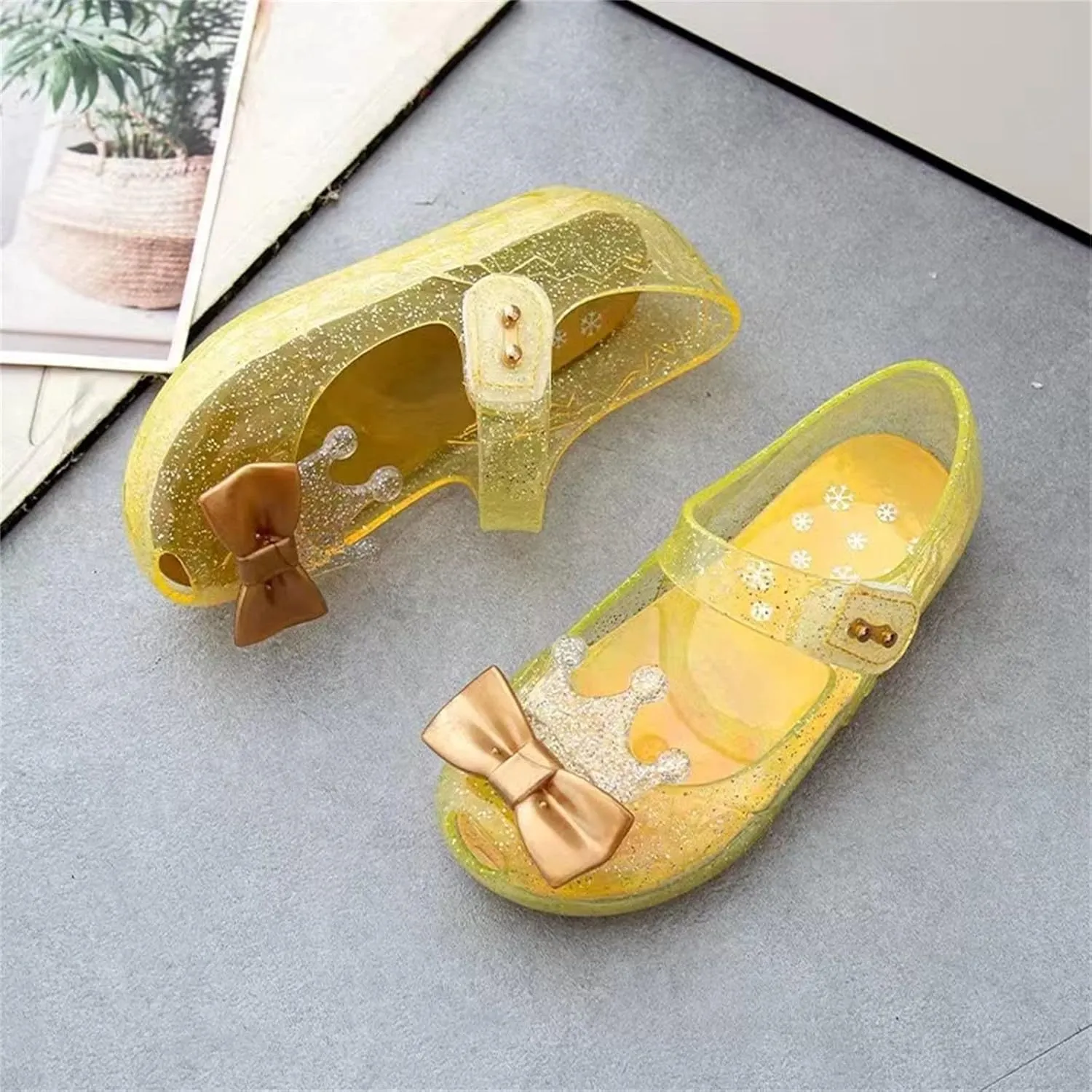 Toddler Boy Running Shoes Girls Shoes Crown Flash Diamond Crystal Soft Sole Non Slip Sandals 3 Month Infant