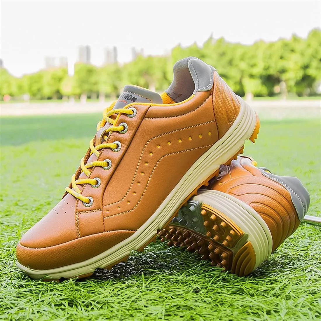 UCUZMI Men Golf Trainers, Lightweight Golfing Shoes Fashion Spikless Athletic Sneakers Outdoor Waterproof Golf Fitness Sport Shoes