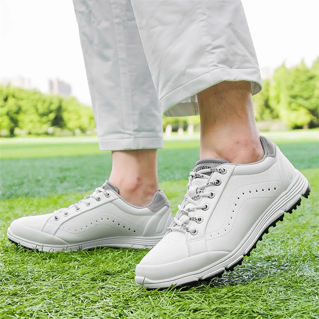 UCUZMI Men Golf Trainers, Lightweight Golfing Shoes Fashion Spikless Athletic Sneakers Outdoor Waterproof Golf Fitness Sport Shoes