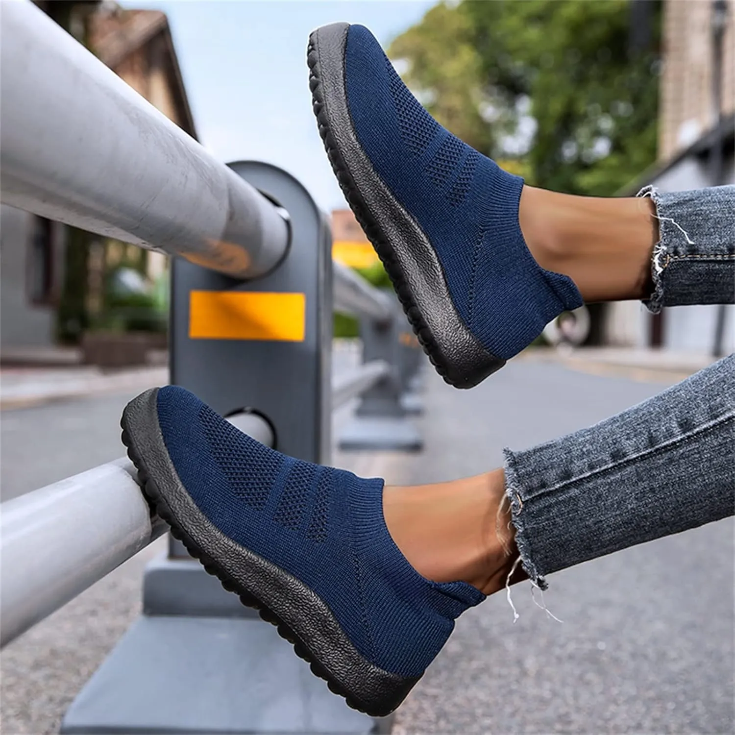 Women's Fashion Sneaker Non Slip Lace Up Comfort Women's Work or Walking Sneakers Men's Basketball Shoes Women Slip On Loafers Waterproof Sneakers Men