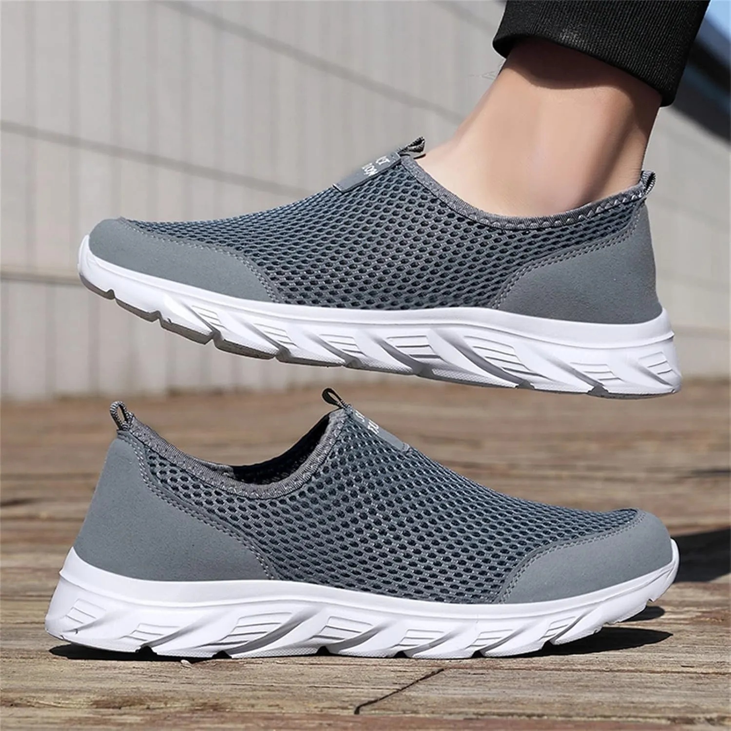Womens Slip on Walking Shoes Comfort Lightweight Tennis Shoes Men Walking Men's Casual Shoes White Platform Sneakers White Tennis Shoe Loafers Shoe