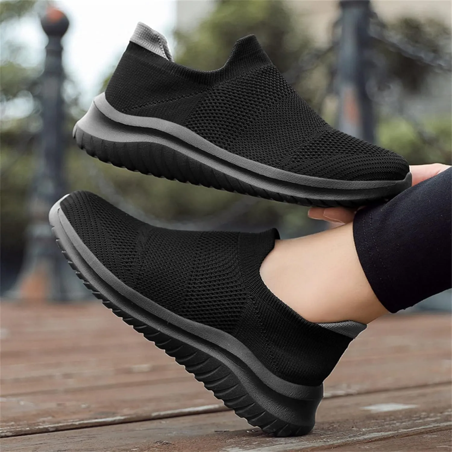 Womens Slip on Walking Shoes Comfort Lightweight Tennis Shoes Men Walking Men's Casual Shoes White Platform Sneakers White Tennis Shoe Loafers Shoe
